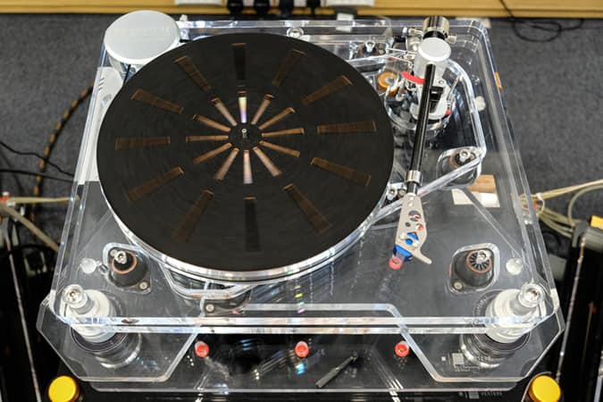 Vertere MG-1 turntable