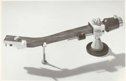 Grado Labs wooden tonearm