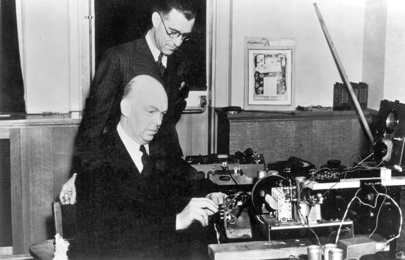 Armstrong demonstrating FM radio to a General Electric executive