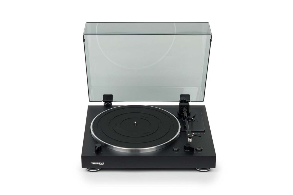 Thorens TD 101 is an affordable fully automatic turntable