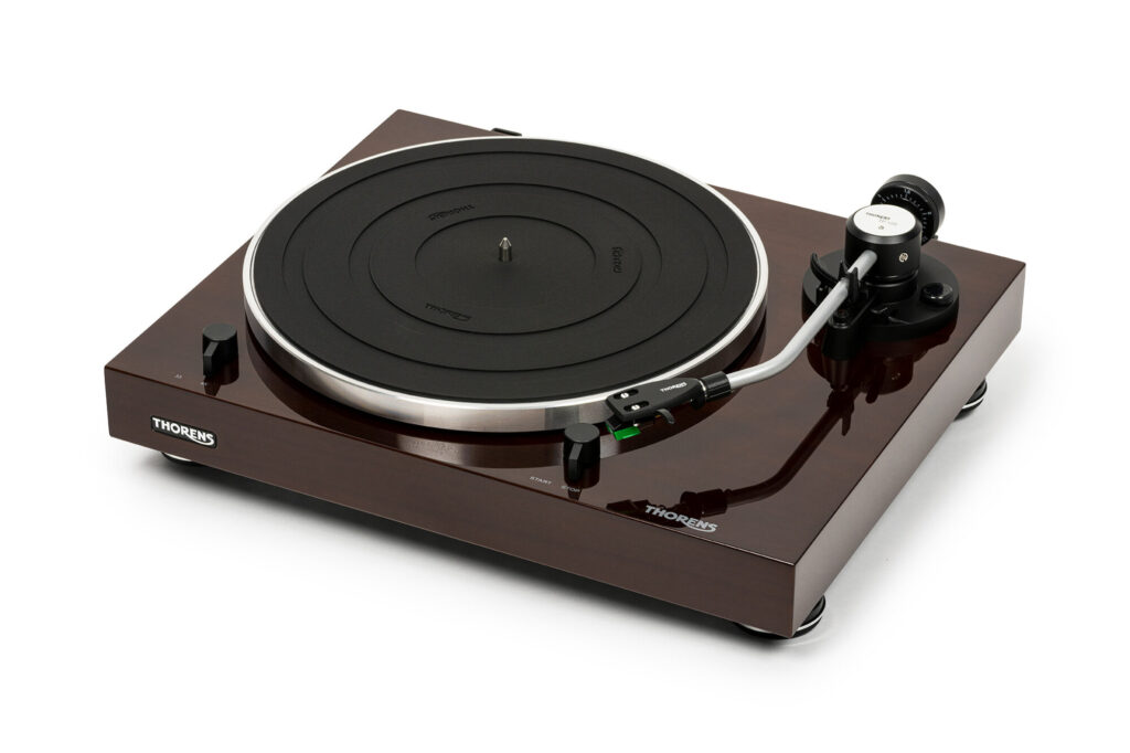 Thorens TD 204 is equipped with built in preamplifier and pre-installed phono cartridge