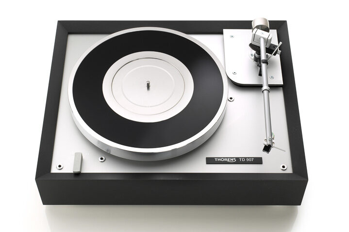 Thorens TD 907 Turntable with "Air Spring" chassis