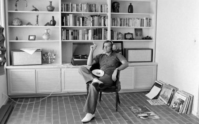 Jack Nicholson listening to his home Hi-Fi system
