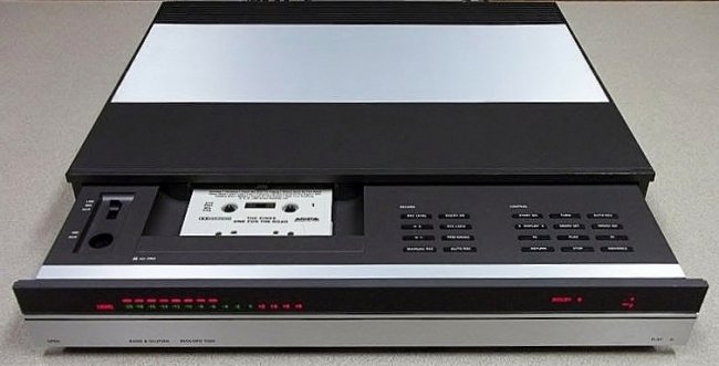 Bang & Olufsen's Beocord 5500 Cassette Deck