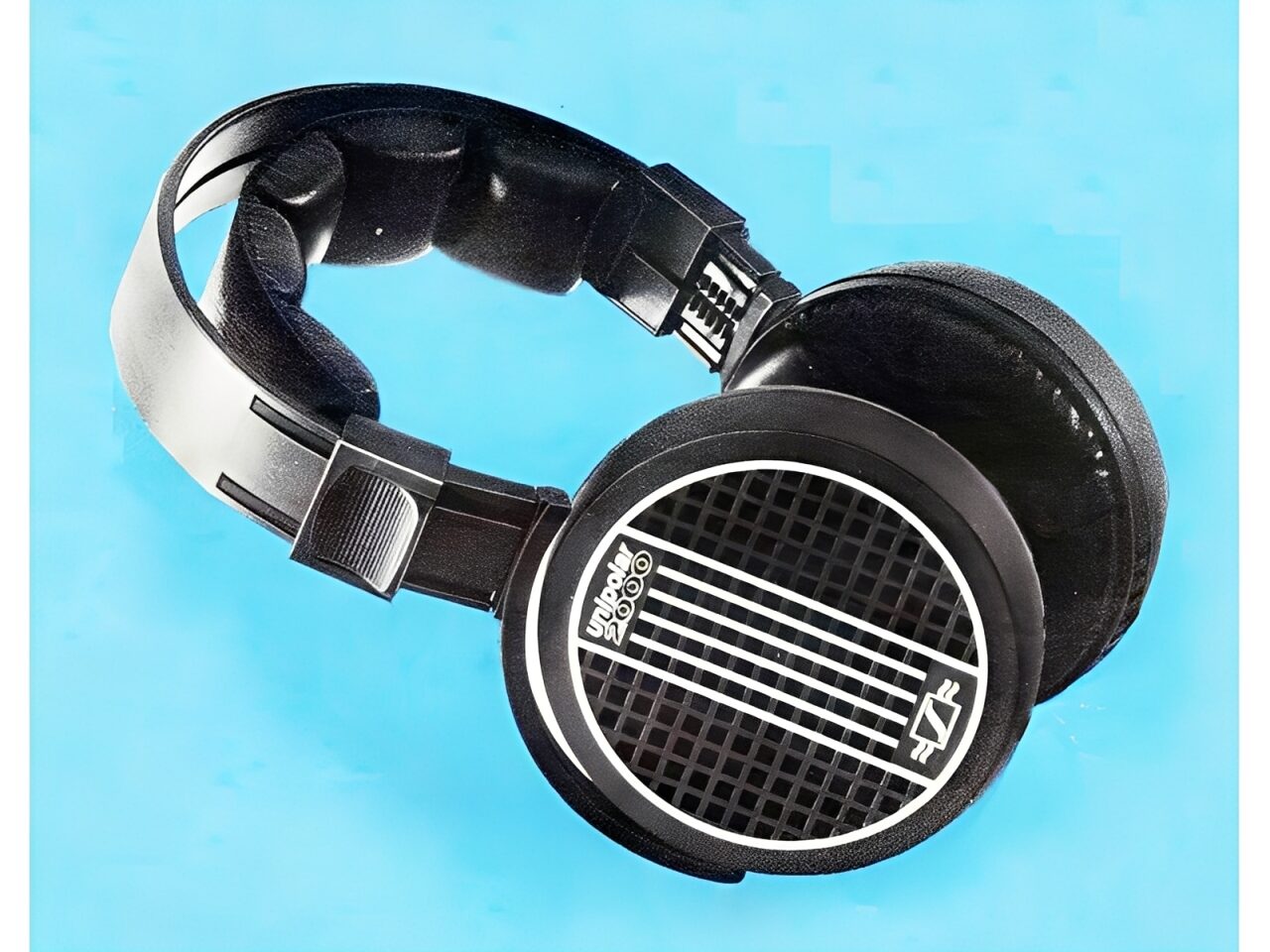Sennheiser Unipolar 2000 was the world's first open back electrostatic headphone