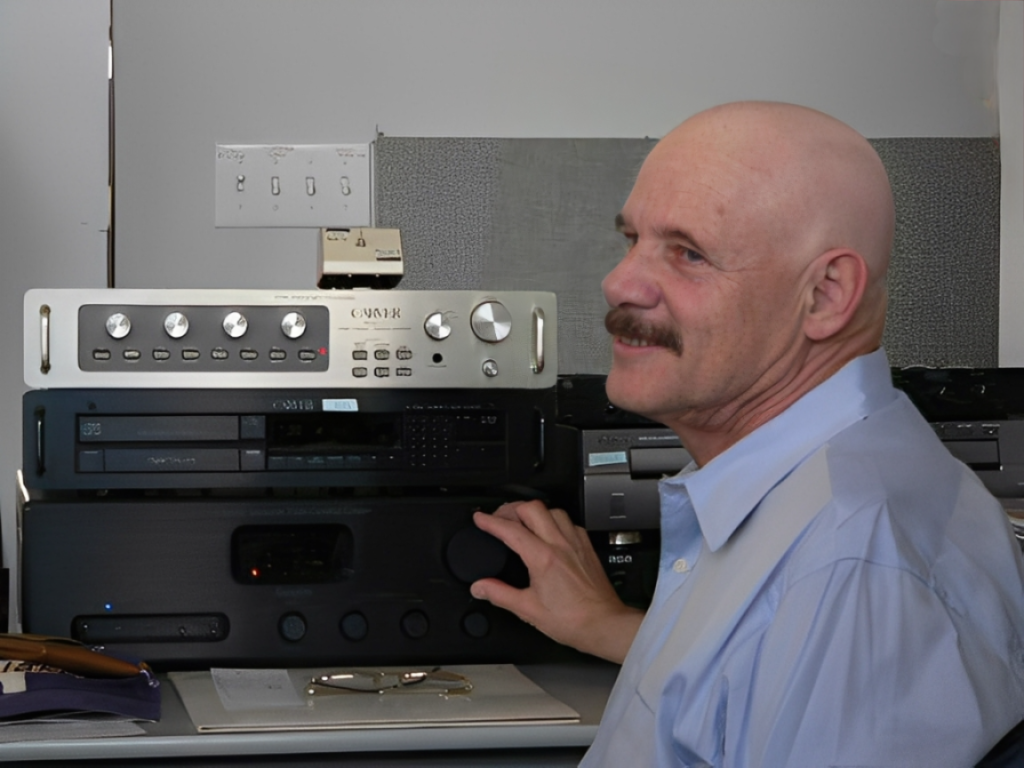 Bob Carver in the lab with a Sunfire amplifier
