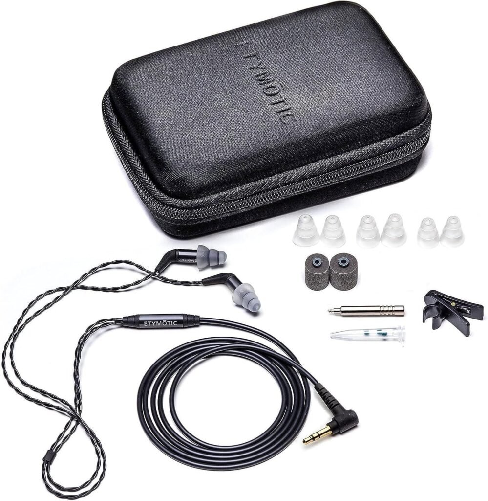 Etymotic Research ER4SR included a carrying case and accessories